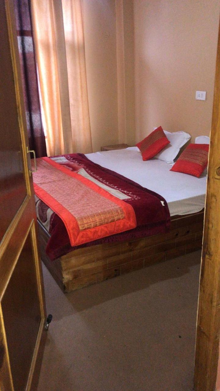 Hotel Kingston Manali  Exterior photo