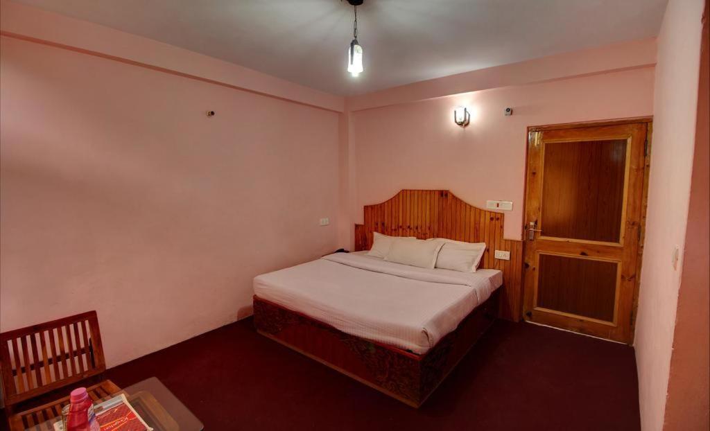 Hotel Kingston Manali  Exterior photo